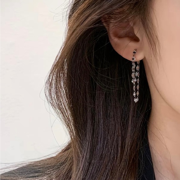 Double Chain Loop stud earrings ✨ - Picture 5 of 6